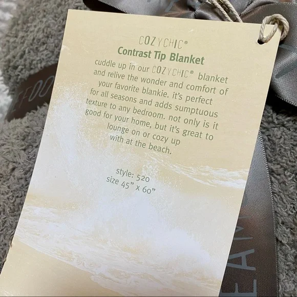 BAREFOOT DREAMS CozyChic Contrast Tip Throw Blanket New - Picture 6 of 8